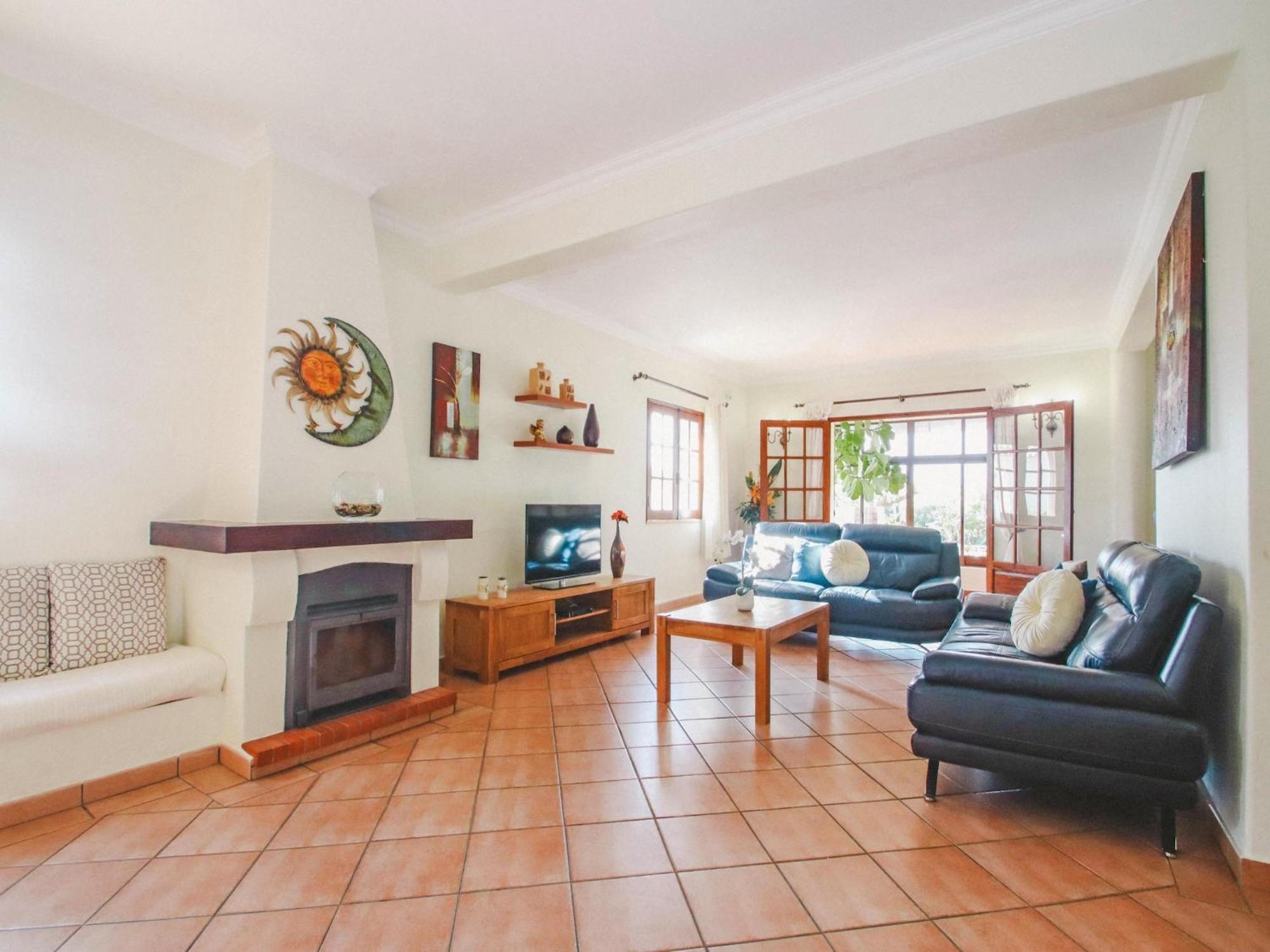 Villa Charming With Pool